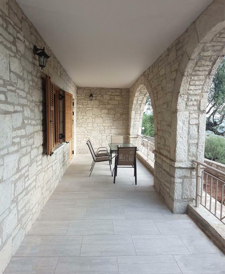 Olive Stonehouses Kalamata Exterior photo