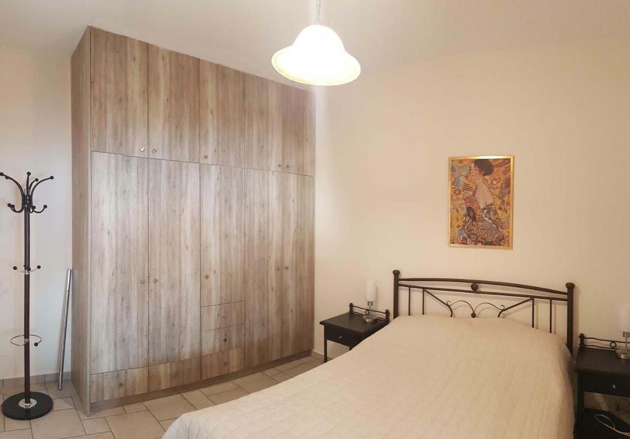 Olive Stonehouses Kalamata Exterior photo